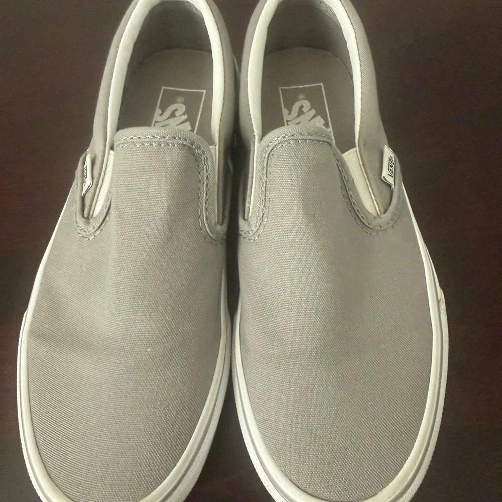 Vans Slip On Gray, White Sole Mens 4.5 EUC